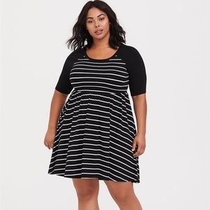 BLACK STRIPE RAGLAN JERSEY SKATER DRESS - Torrid 2